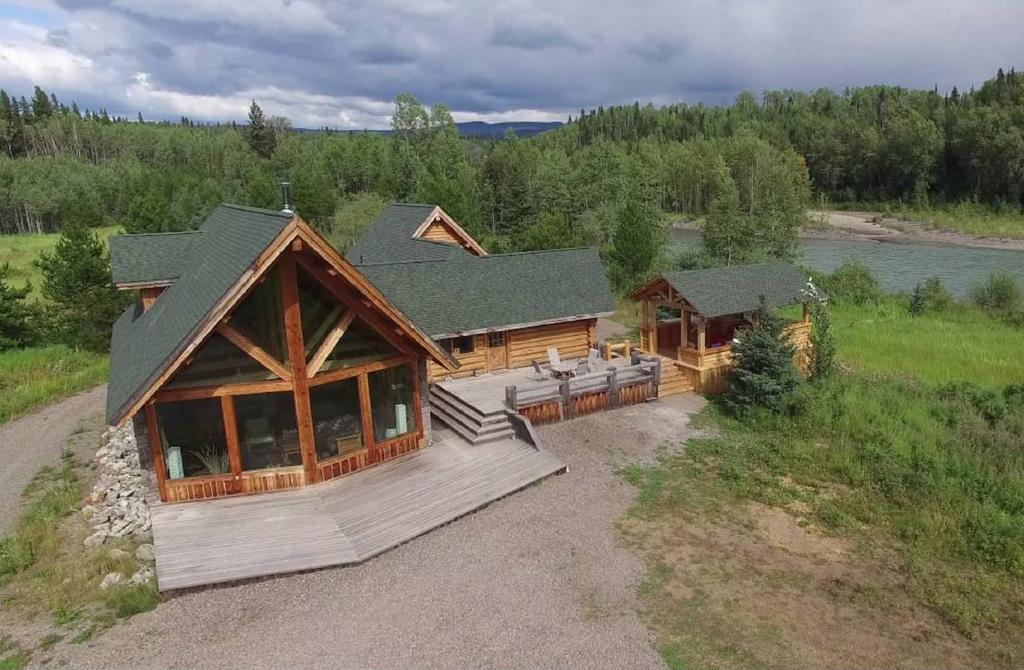 Ldr Lodge - Last Dollar Ranch Смитърс Екстериор снимка