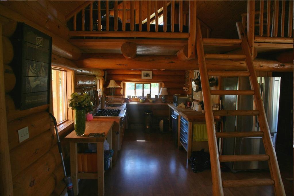 Ldr Lodge - Last Dollar Ranch Смитърс Екстериор снимка