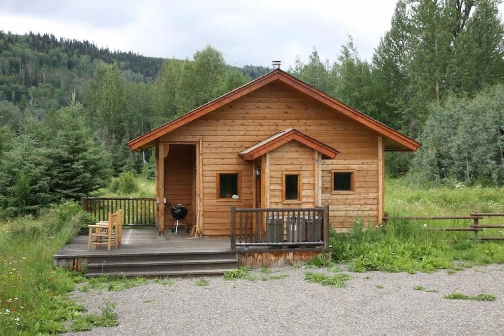 Ldr Lodge - Last Dollar Ranch Смитърс Екстериор снимка